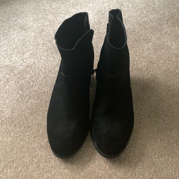 Urban outfitters black booties - Picture 2 of 3